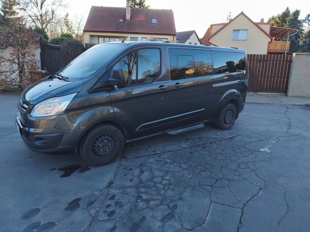 Ford Tourneo Custom